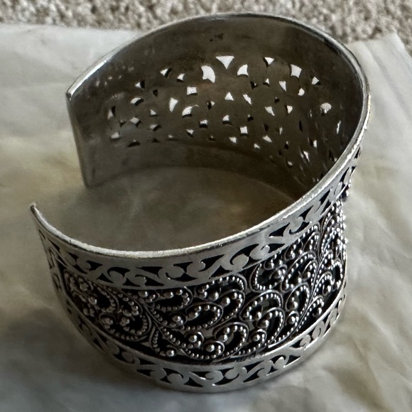 Stunning Lois Hill Sterling Silver Granulated Filagree Cuff Bracelet - Picture 2 of 5